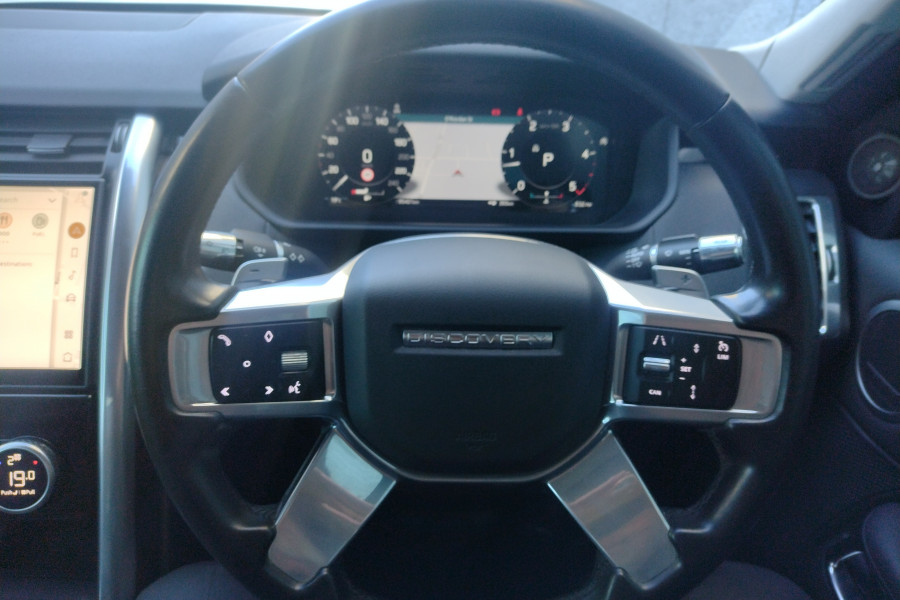 2021 Land Rover Discovery Series 5 D300 SE SUV
