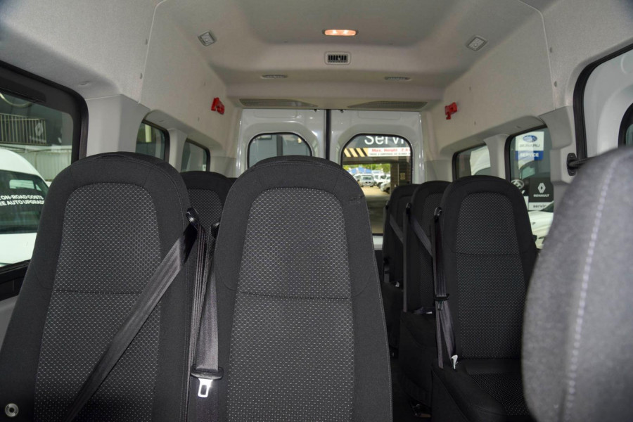 2025 MY24 LDV Deliver 9  11-Seat Bus Image 9