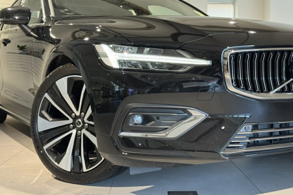 2024 MY25 Volvo S60  Ultra B5 Bright Sedan Image 2