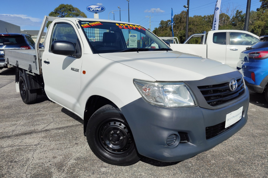 2014 Toyota HiLux Cab chassis