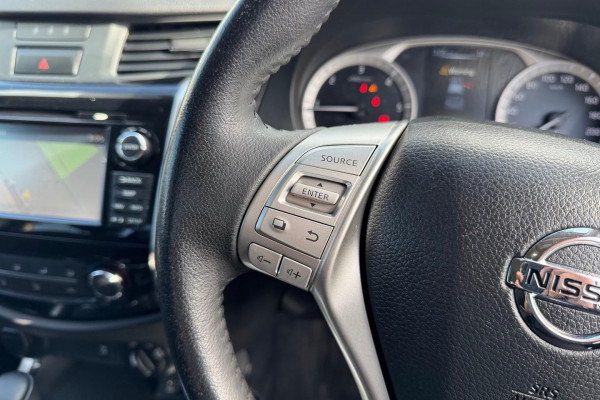 2018 Nissan Navara D23 Series 3 ST Dual Cab Pickup Image 18