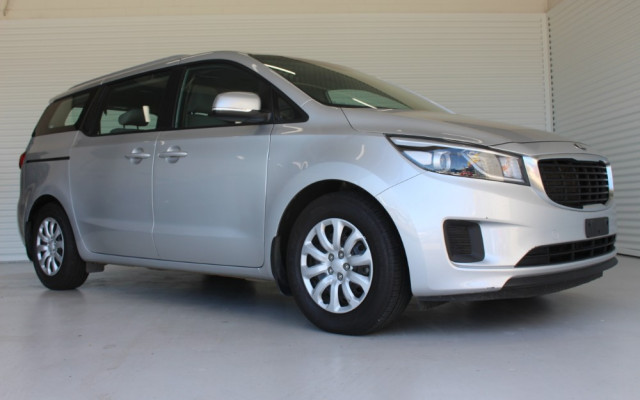 Kia Carnival S YP