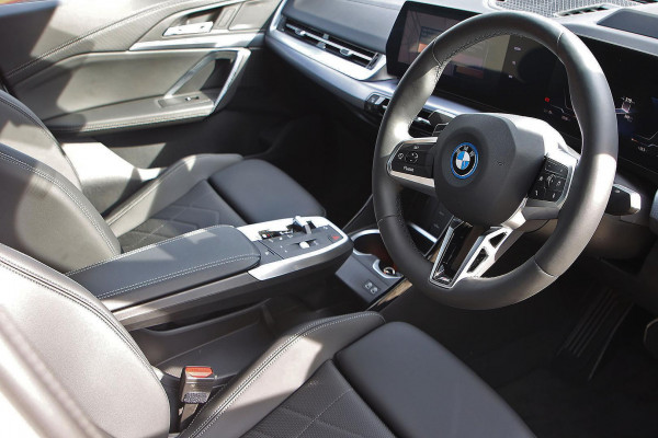 2024 BMW iX2 U10 eDrive20 M Sport SUV image 13