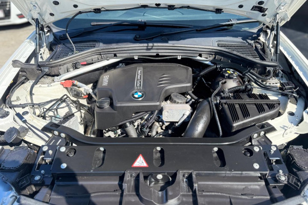 2013 BMW X3 F25 20 xDrive SUV Image 24