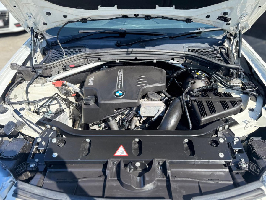 2013 BMW X3 F25 20 xDrive SUV Image 24