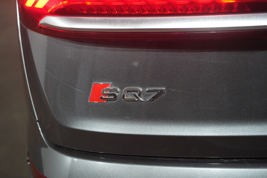 2020 Audi SQ7 TDI SUV Image 9