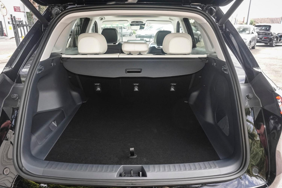 2026 Geely Starray EM-i P145 Inspire SUV Image 8
