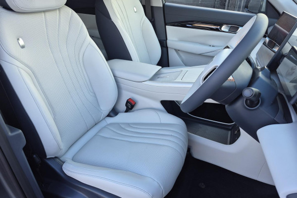 2026 Geely Starray EM-i P145 Inspire SUV Image 5