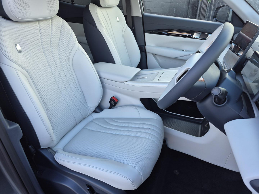 2026 Geely Starray EM-i P145 Inspire SUV Image 5