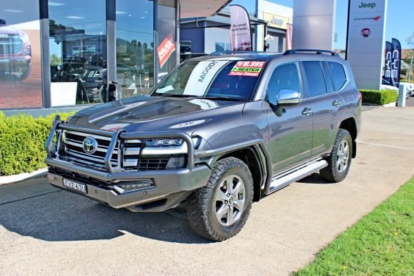 2022 Toyota LandCruiser FJA300R Sahara SUV