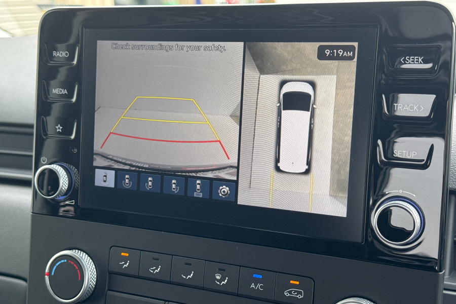 2025 MY24 Hyundai Staria Load US4.V2  Van Image 17
