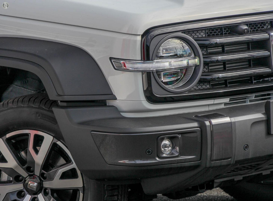 2025 GWM Tank 300 P01 Ultra SUV Image 15