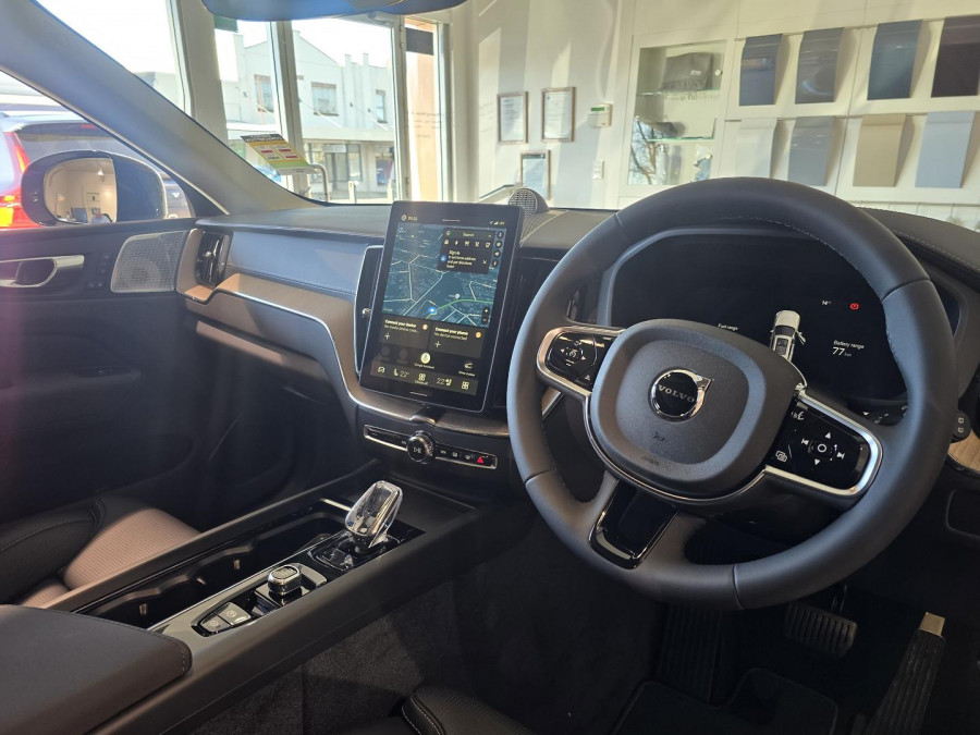 2026 Volvo XC60 UZ Ultra T8 Plug-in Hybrid Dark SUV Image 14
