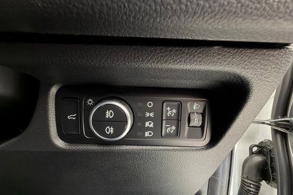 2026 MY26.5 Ford Everest UB Sport SUV Image 28