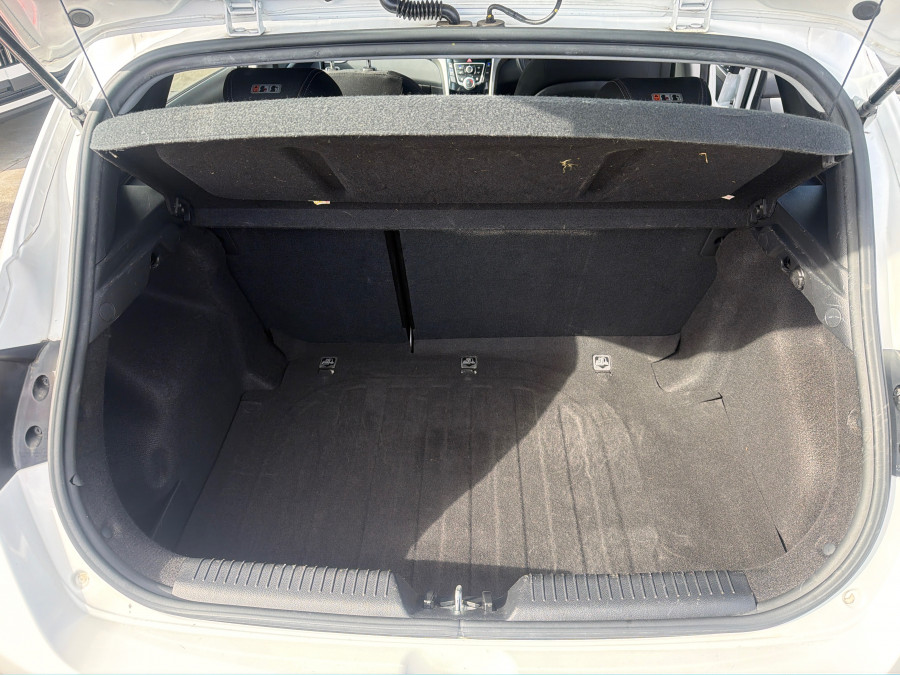 2015 MY16 Hyundai i30 GD3 Series II Active Hatch Image 19