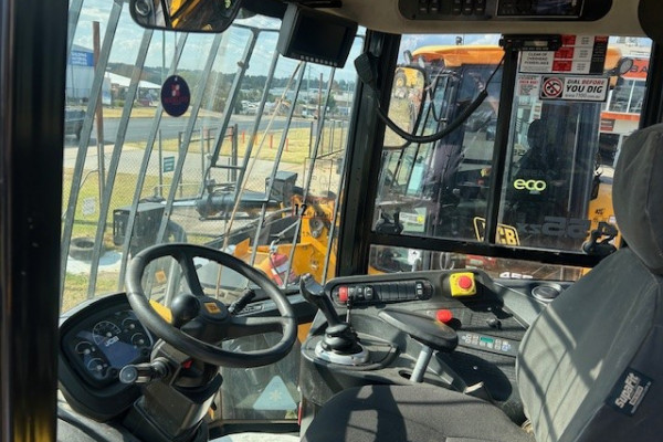 2022 JCB 455 ZX Wheel Loader  Wheel Loader Image 11