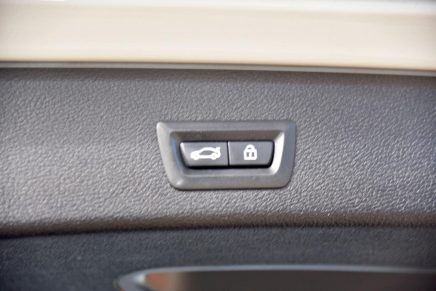 2017 BMW X3 G01 xDrive30i SUV Image 24