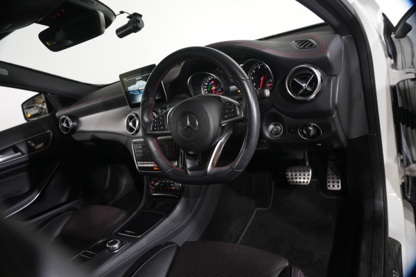 2019 Mercedes-Benz GLA-Class GLA250 SUV Image 11