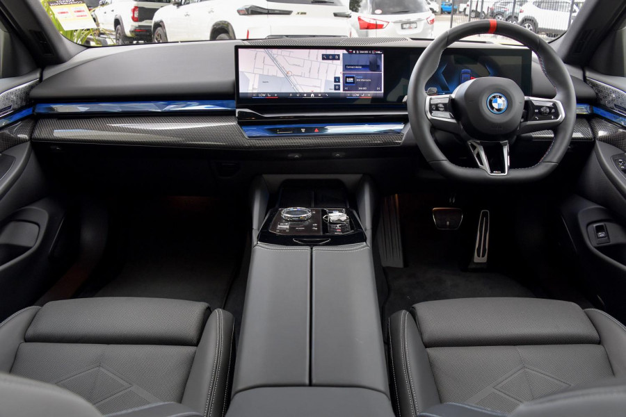 2025 BMW i5 G61 M60 xDrive Wagon