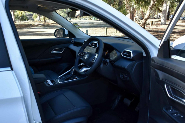 2025 MG ZS ZS32 Essence SUV