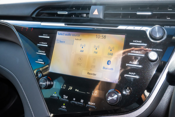 2019 Toyota Camry SX Sedan Image 16