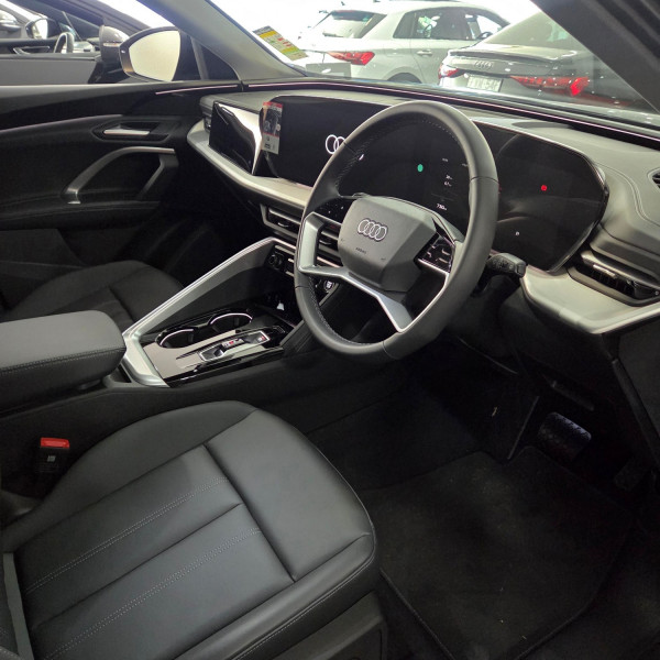 2025 Audi Q5 GU TFSI 150kW SUV image 17