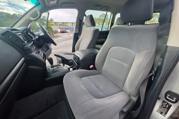 2011 MY10 Toyota LandCruiser VDJ200R GXL SUV Image 29