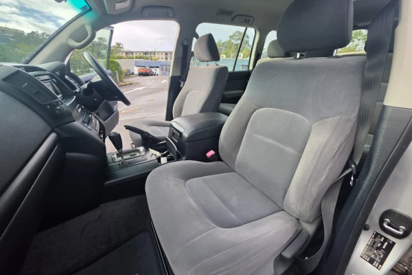 2011 MY10 Toyota LandCruiser VDJ200R GXL SUV Image 29