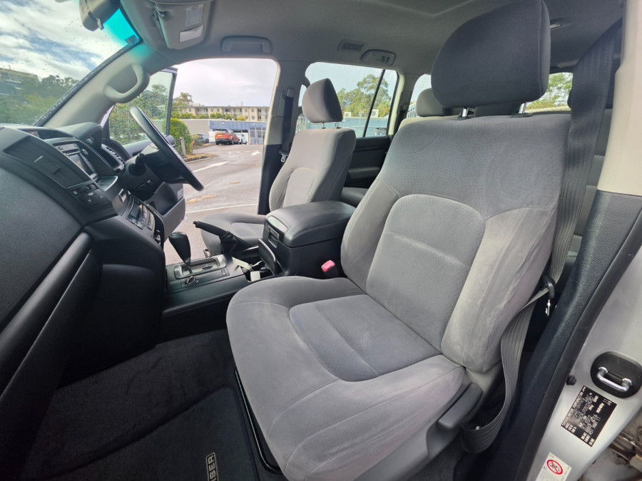 2011 MY10 Toyota LandCruiser VDJ200R GXL SUV Image 29