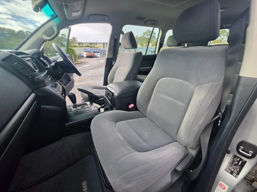 2011 MY10 Toyota LandCruiser VDJ200R GXL SUV Image 29