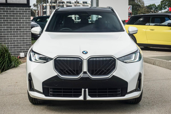 2025 BMW X3 G45 20 xDrive SUV image 2