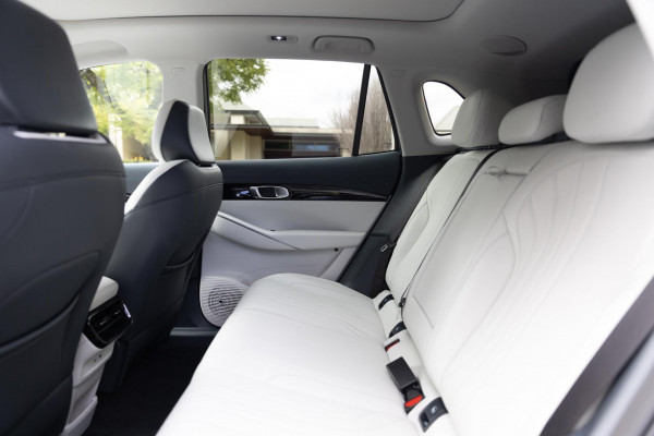 2026 MY27 Geely Starray EM-i P145 Inspire Extended Range SUV Image 5
