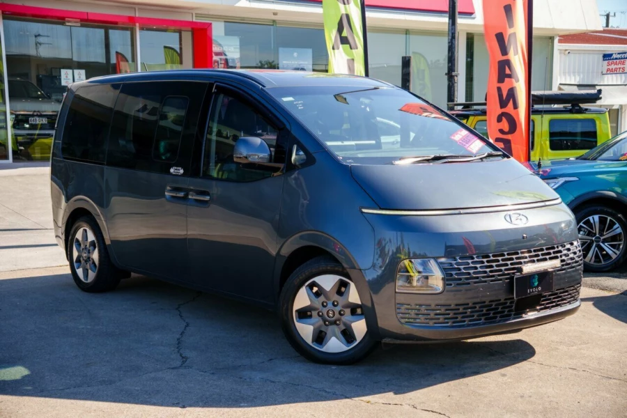 2021 MY22 Hyundai Staria US4.V1 Highlander People Mover Image 1