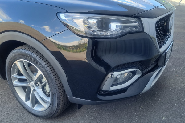 2024 MY23 MG HS Plug-in Hybrid SAS23 Essence SUV Image 5