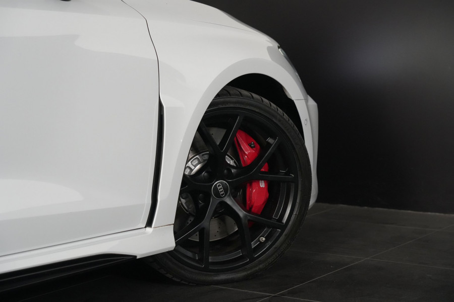 2023 Audi RS 3 Hatch Image 10