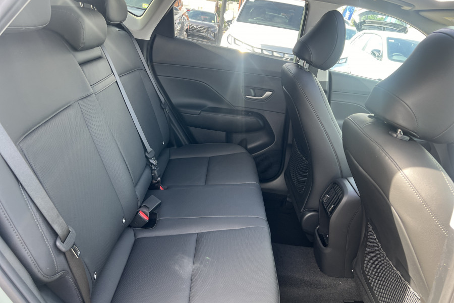 2025 Hyundai KONA SX2.V2 Hybrid Premium SUV Image 18