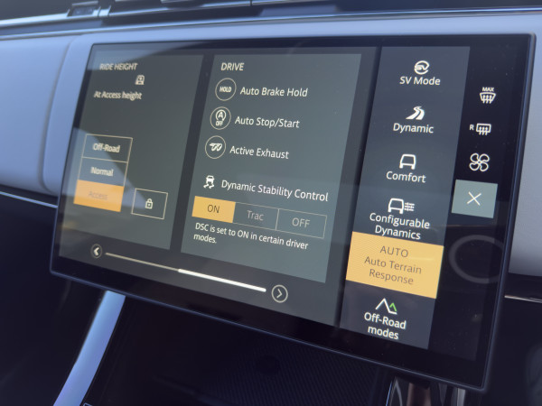 2025 Land Rover Range Rover Sport L461 P635 SV SUV image 26
