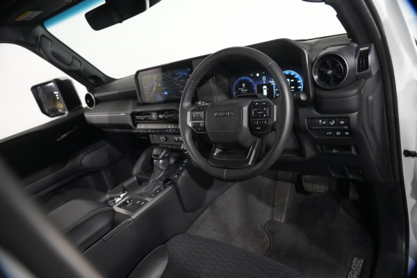 2026 Toyota LandCruiser Prado VX SUV Image 11