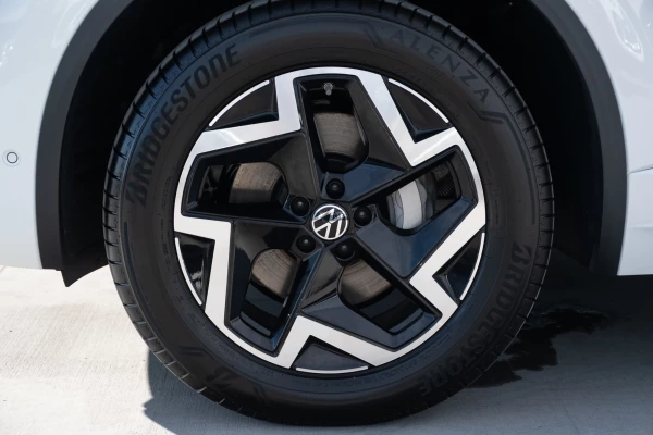 2025 MY26 Volkswagen Touareg RC 170TDI SUV Image 24