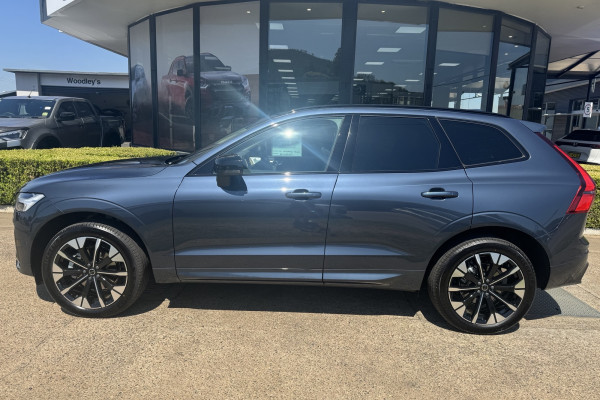 2026 Volvo XC60 UZ Ultra B5 Dark SUV Image 7