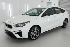 2019 Kia Cerato Hatch BD GT Hatchback Image 3