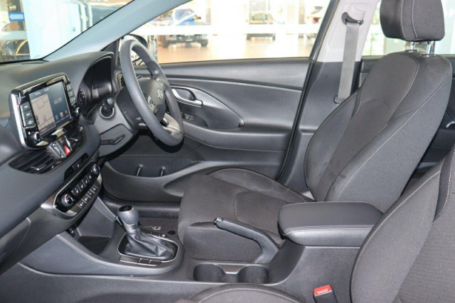 2017 MY18 Hyundai i30 PD Active Hatch Image 15