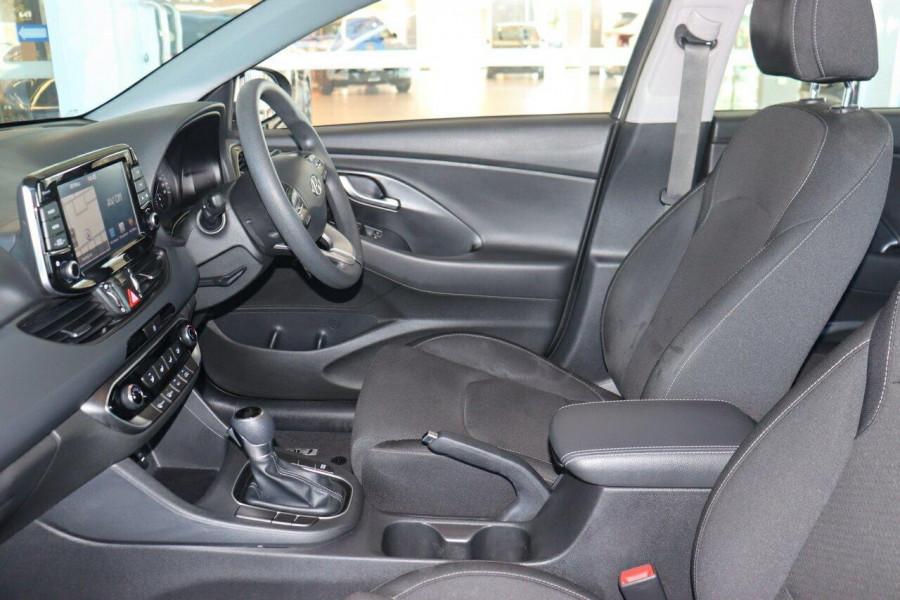 2017 MY18 Hyundai i30 PD Active Hatch Image 15