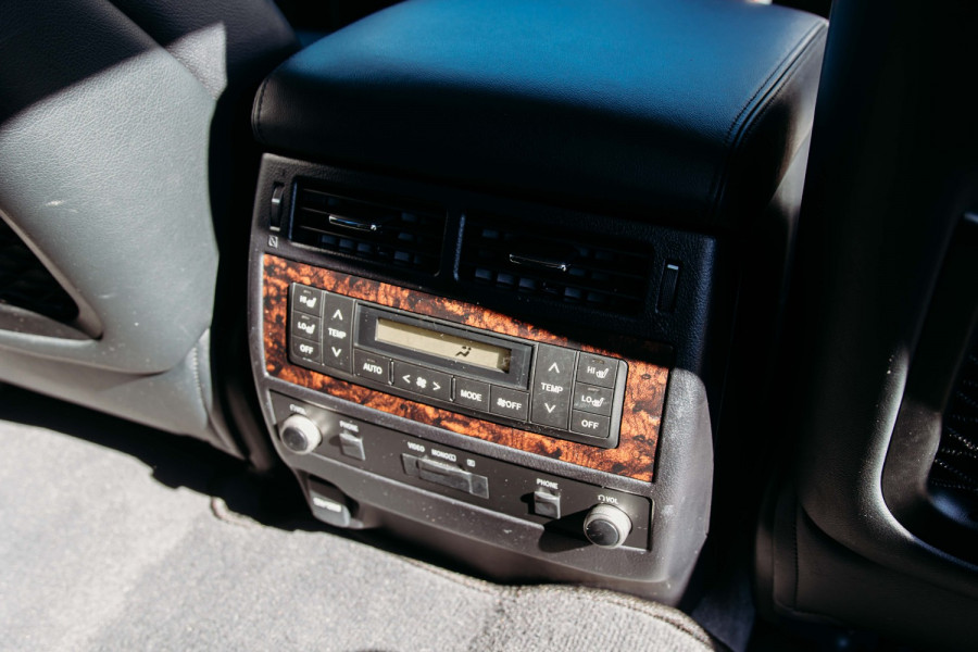 2012 MY13 Toyota LandCruiser VDJ200R Sahara SUV Image 27