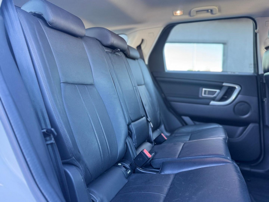 2018 MY19 Land Rover Discovery Sport L550 SD4 HSE SUV Image 15