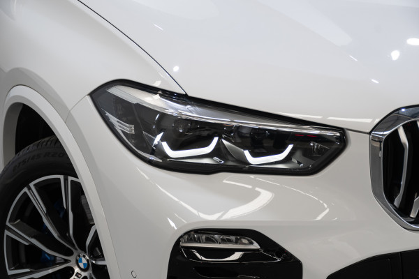 2021 BMW X5 xDrive25d SUV Image 2