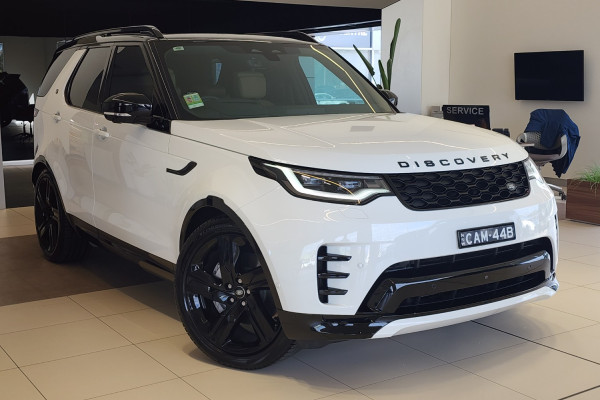 2023 MY24 Land Rover Discovery Wagon