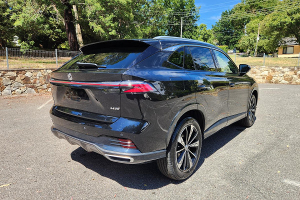 2024 MY24.5 MG HS AS33 Essence SUV