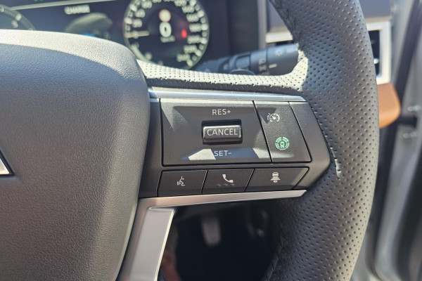 2024 Mitsubishi Outlander ZM PHEV Exceed Tourer SUV Image 24