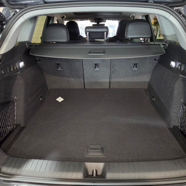 2026 Audi Q6 e-tron SUV image 7